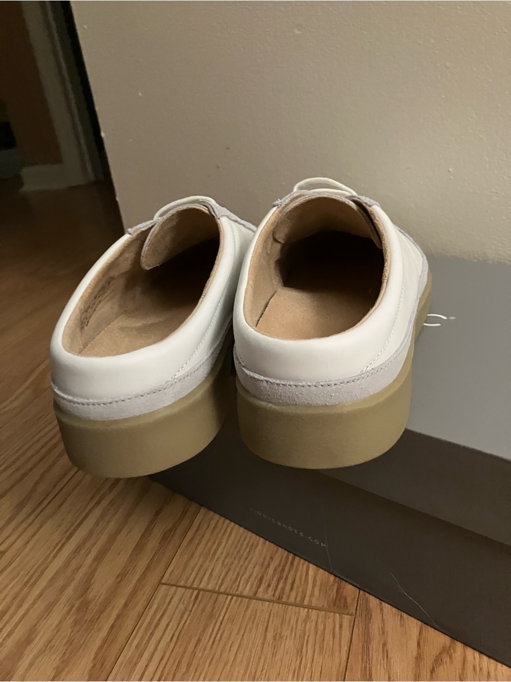 Vionic White and Light Gray Women's Leather Sneakers - Picture 4 of 6